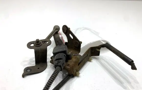 Lexus RX III Headlight/headlamp level sensor