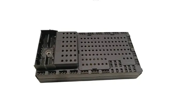 Volvo V70 Fuse box set 08696040 08696098 03W083