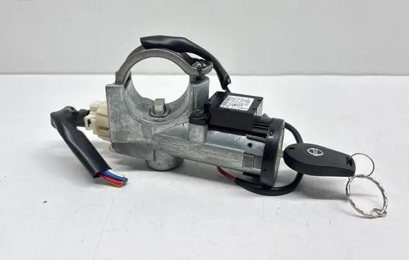 Nissan Juke I F15 Ignition lock 216697757 4419AMW1014 28590C9968