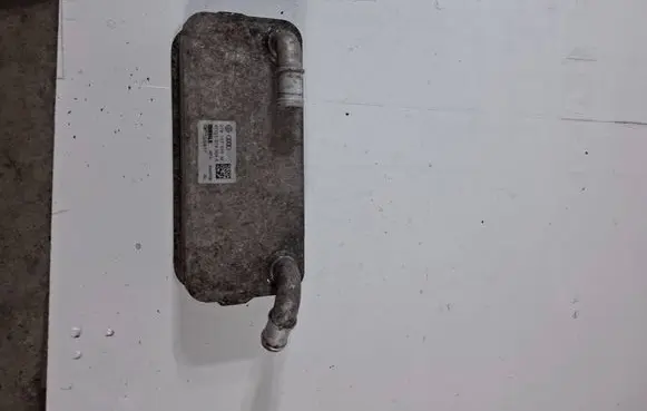 Audi A6 C7 Engine oil radiator 079117015M