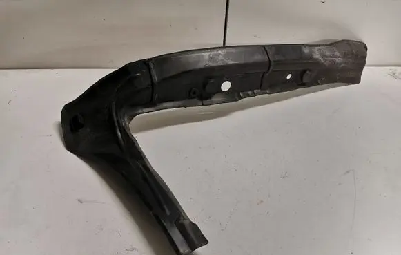 Audi A5 8T 8F Fender end trim 8T0821111A