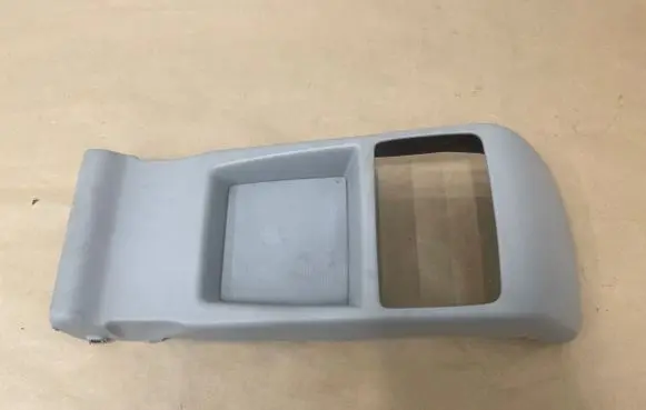 Mercedes-Benz E C207 W207 Center console A2078400174 6039473N E0220720302
