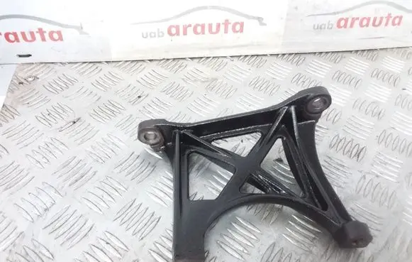 Toyota Corolla Verso E121 Engine mounting bracket 171180G010