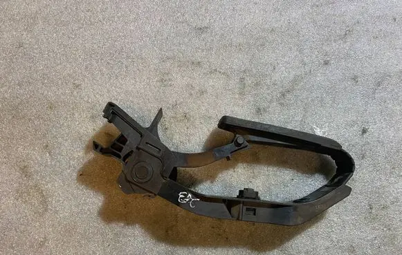 Mercedes-Benz C W203 Accelerator throttle pedal a2033018001 2033018001