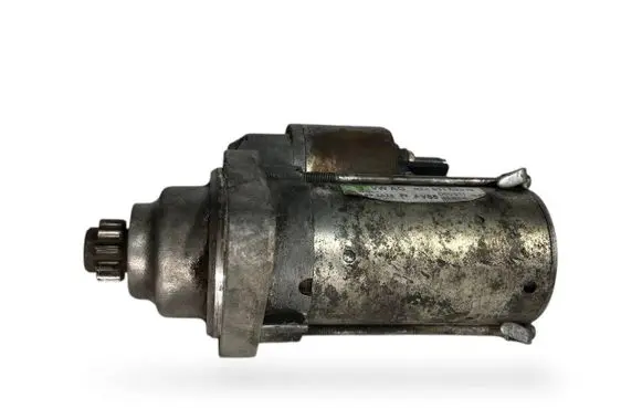 Volkswagen Golf VI Starter motor 02Z911023G