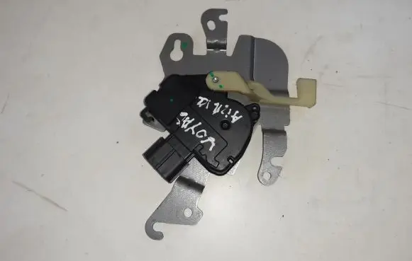 Chrysler Grand Voyager V Rear door lock 25000282