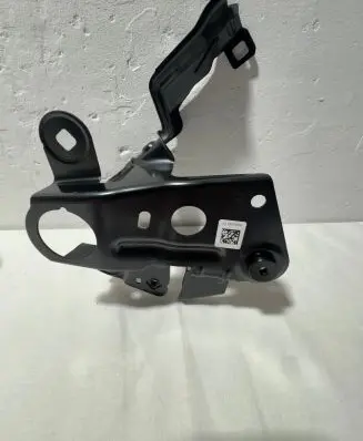 BMW 8 G14 Fender mounting bracket 849294903