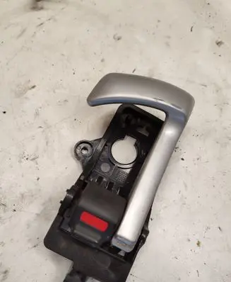 Rear door interior handle