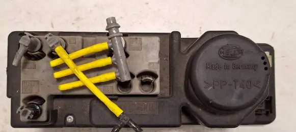 Mercedes-Benz E W210 Central locking vacuum pump 2108001048 00782821 002298209