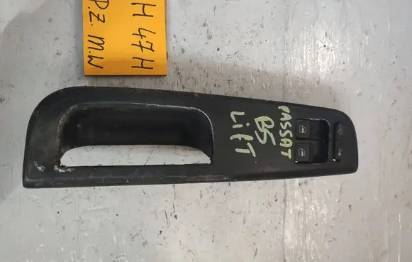 Volkswagen PASSAT B5 Electric window control switch 1J3959857B