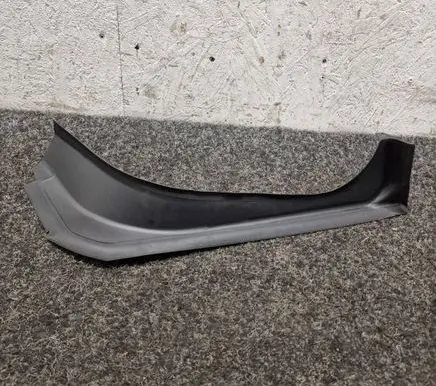 BMW i5 G60 Rear/tail light trim molding 5A01522