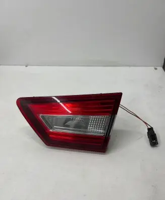 Renault Clio IV Tailgate rear/tail lights