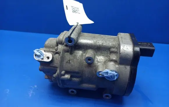 Toyota C-HR I Air conditioning (A/C) compressor (pump) 0424000370