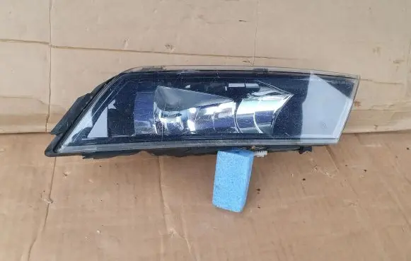 Skoda Superb B8 (3V) Front fog light 3V0941700