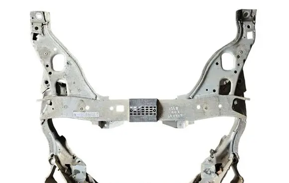 BMW 1 E81 E87 Front subframe 6761462 50403110