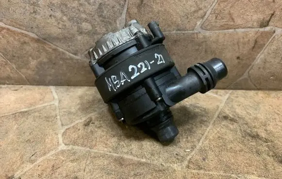 BMW 3 F30 F35 F31 Electric auxiliary coolant/water pump 8638239