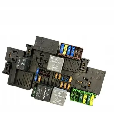 Mercedes-Benz C W205 Fuse box set A0009822923