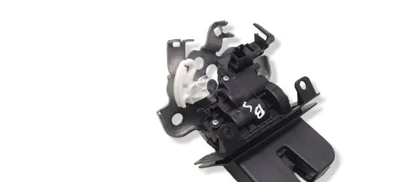 Skoda Rapid (NH) Tailgate/trunk/boot lock/catch/latch 5E0827505