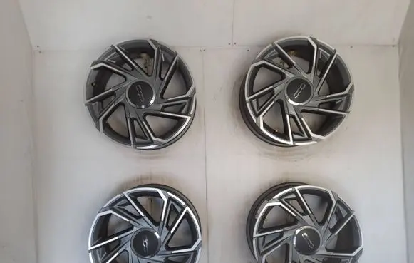 Fiat 500 Abarth R18 alloy rim 52211947