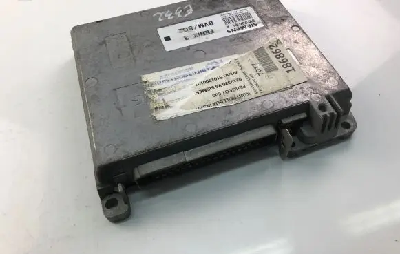 Peugeot 605 Engine control unit/module ECU S101700101K