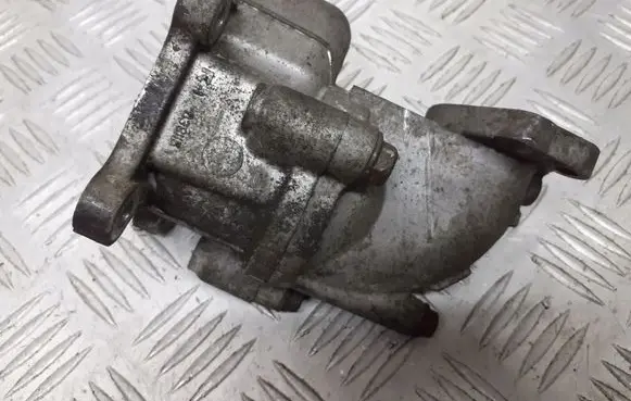 Nissan Almera N16 Thermostat housing 