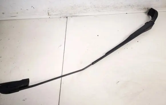 Honda Civic IX Front wiper blade arm