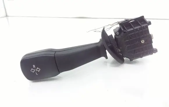 BMW 5 E39 Indicator stalk 8352014 01100400