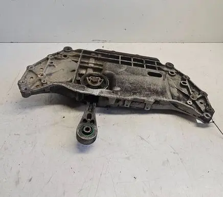 Volkswagen Touran I Front subframe 1K0199369F
