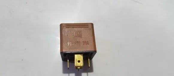 Opel Vectra B Other relay 90491314 0332209136