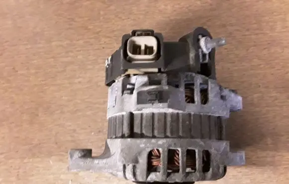 Hyundai i10 Generator/alternator 2655633 3730003100