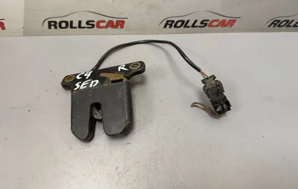 Audi A6 S6 C4 4A Tailgate/trunk/boot lock/catch/latch 4A5827505