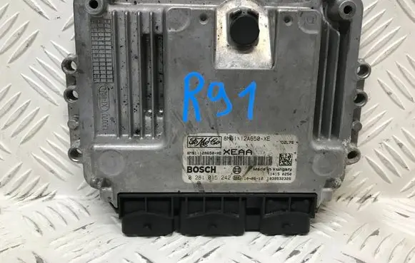 Ford Focus C-MAX Engine control unit/module 8M5112A650XE 0281015242