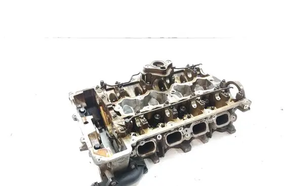 BMW 1 E81 E87 Engine head 7559168