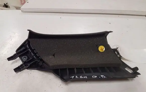 Volvo V40 (B) pillar trim (top) 31305358