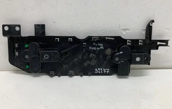 Volvo XC40 Other under body part 32240355 8889102084