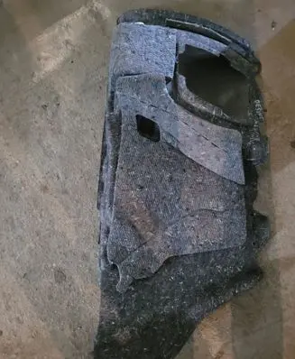 Trunk/boot side trim panel