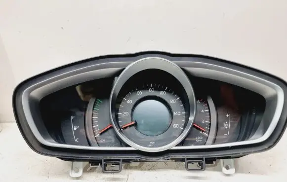 Volvo V40 Speedometer (instrument cluster) 31412877 36011340