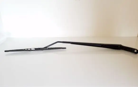 Toyota Corolla Verso E121 Front wiper blade arm