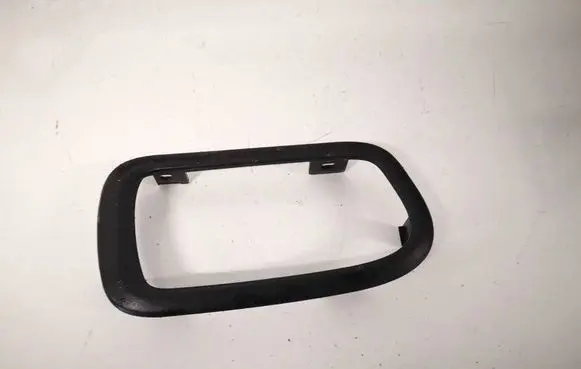Suzuki Grand Vitara II Other front door trim element 