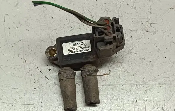 Ford Mondeo MK IV Exhaust gas pressure sensor AV615L200AA CZQ7A10L05A