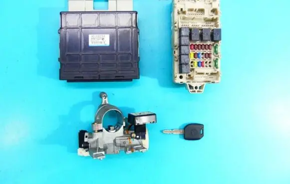 Mitsubishi Lancer Engine control unit/module ECU MN132784 IMPRK1314140