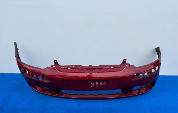 Volkswagen Golf V Front bumper 1K0807221