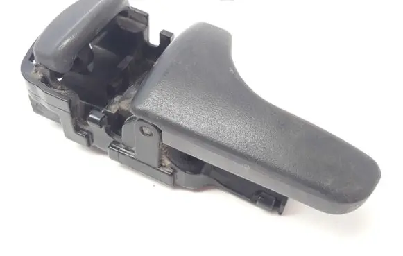 Nissan Primera Rear door interior handle