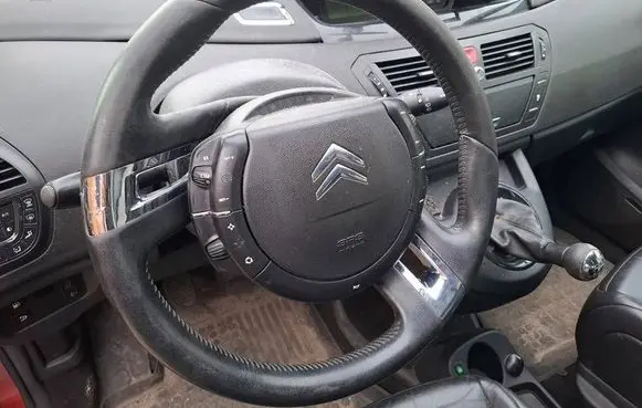 Citroen C4 I Picasso Steering wheel