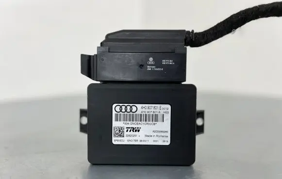 Audi A7 S7 4G Hand brake control module 4H0907801E 4H0907801A