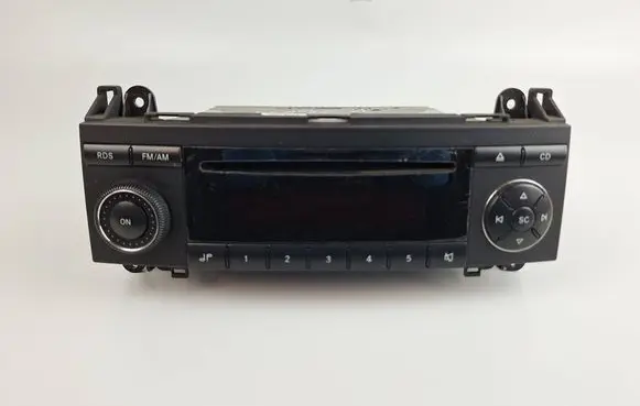 Mercedes-Benz B W245 Radio/CD/DVD/GPS head unit A1698200286