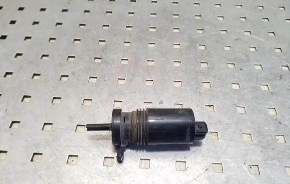 Volvo XC60 Windscreen/windshield washer pump 1013229
