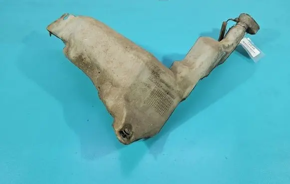 Windshield washer fluid reservoir/tank