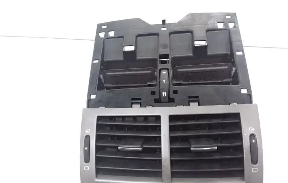 Peugeot 407 Dash center air vent grill 9644589777
