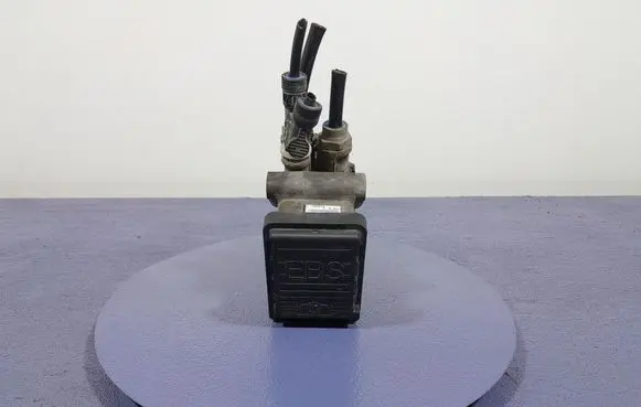 Renault Megane III Vacuum valve 21122034